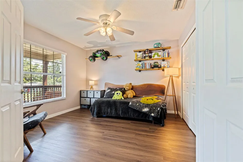 2462 14TH AVENUE St Petersburg, FL 33713