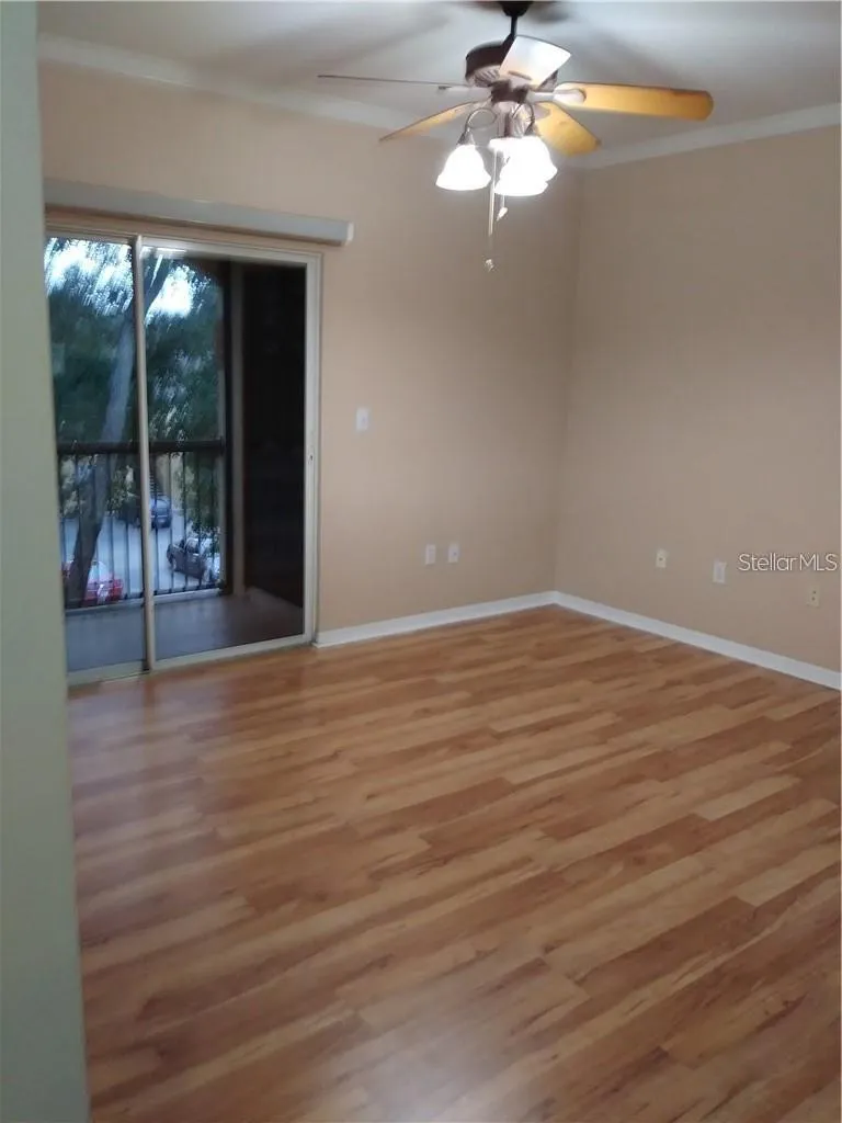 5620 PINNACLE HEIGHTS CIRCLE #305 Tampa, FL 33624