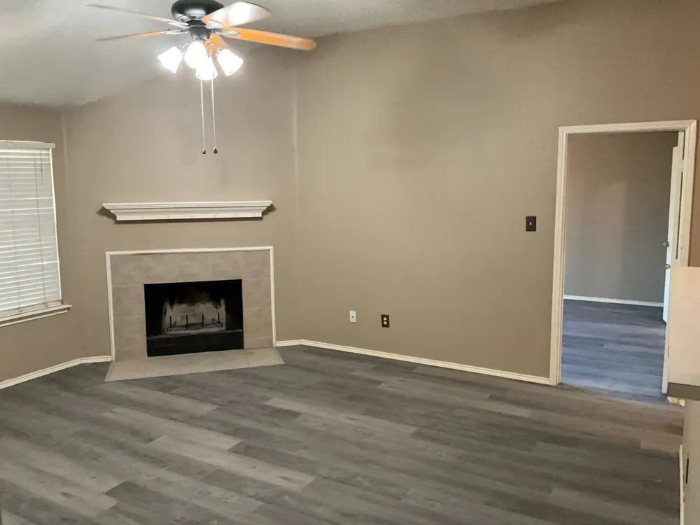 1001 Stockton Drive Burleson, TX 76028