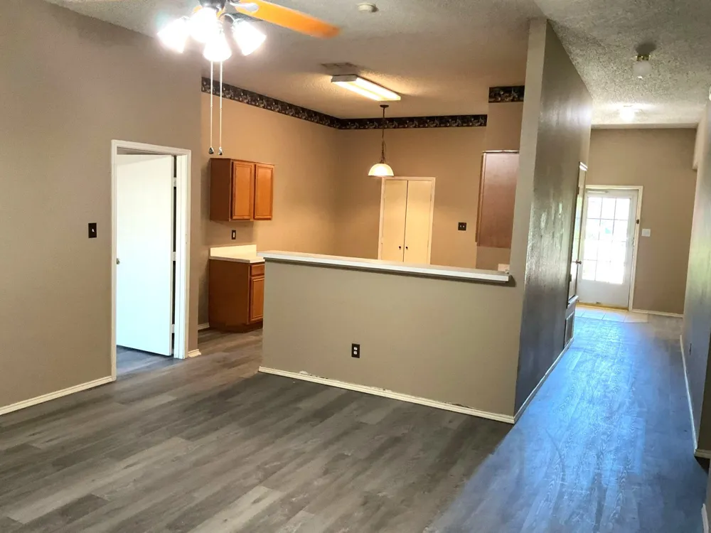1001 Stockton Drive Burleson, TX 76028