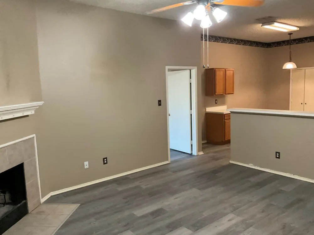 1001 Stockton Drive Burleson, TX 76028