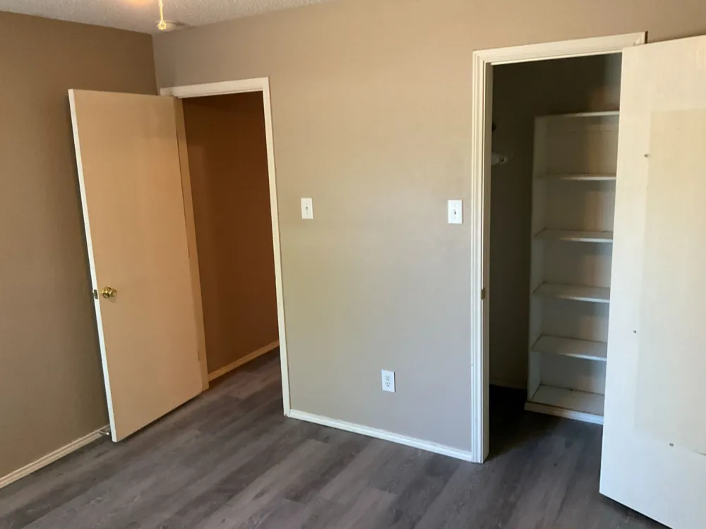 1001 Stockton Drive Burleson, TX 76028