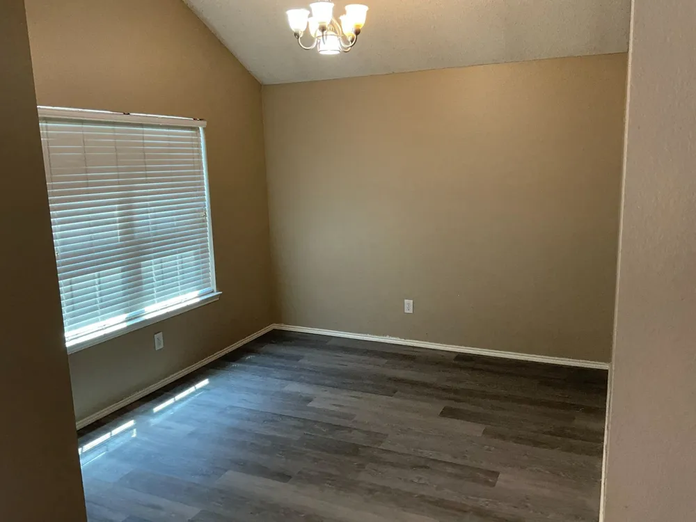 1001 Stockton Drive Burleson, TX 76028