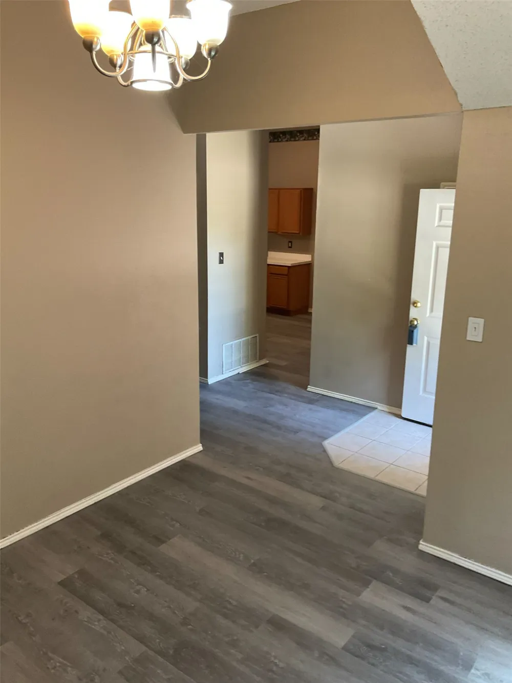 1001 Stockton Drive Burleson, TX 76028
