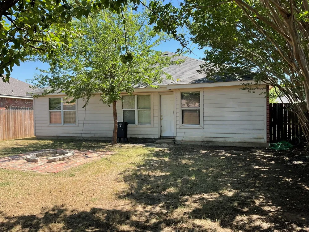 1001 Stockton Drive Burleson, TX 76028