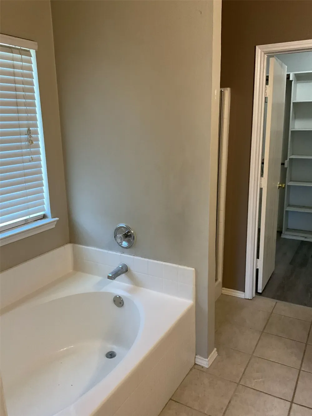 1001 Stockton Drive Burleson, TX 76028