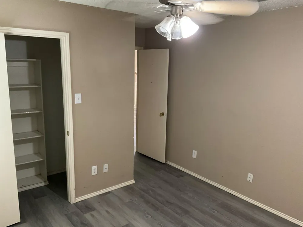 1001 Stockton Drive Burleson, TX 76028