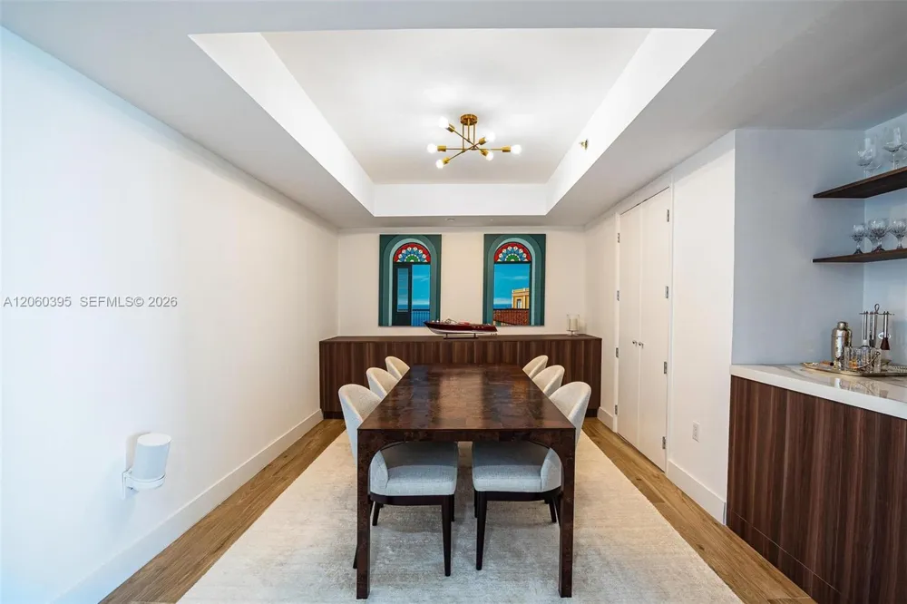 50 BISCAYNE BLVD #2706 Miami, FL 33132