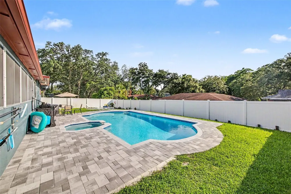394 BARBERRY LANE Altamonte Springs, FL 32714