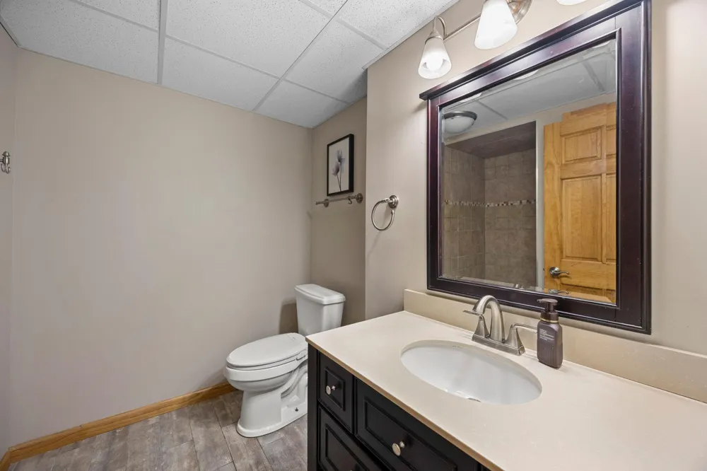10390 64th Street NE Albertville, MN 55301
