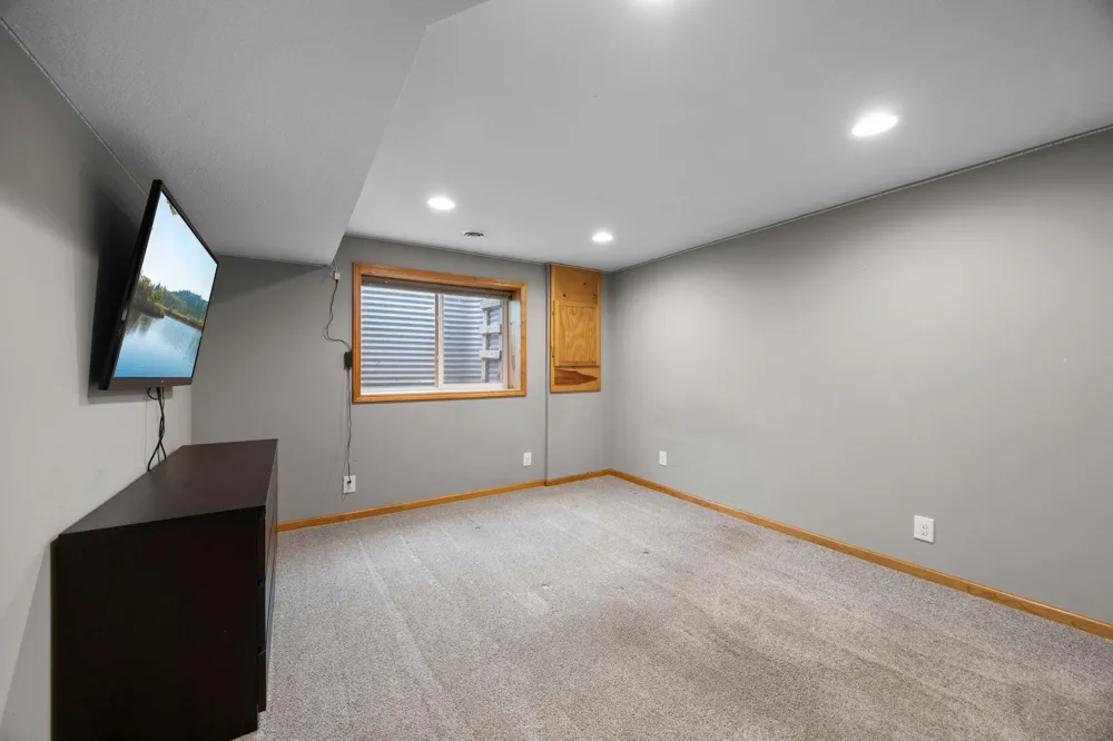 10390 64th Street NE Albertville, MN 55301