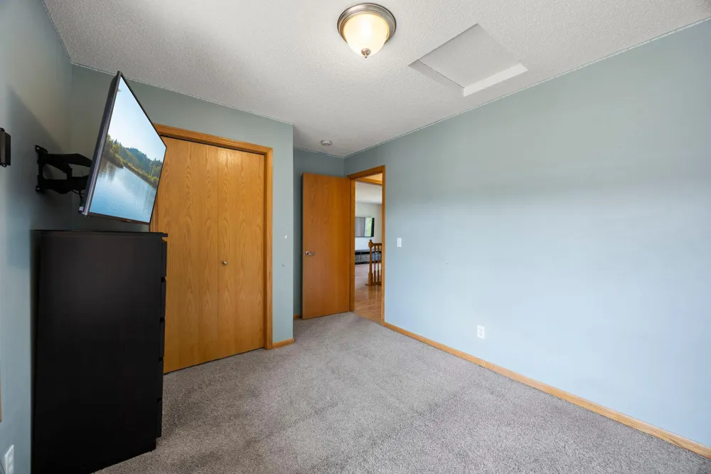 10390 64th Street NE Albertville, MN 55301