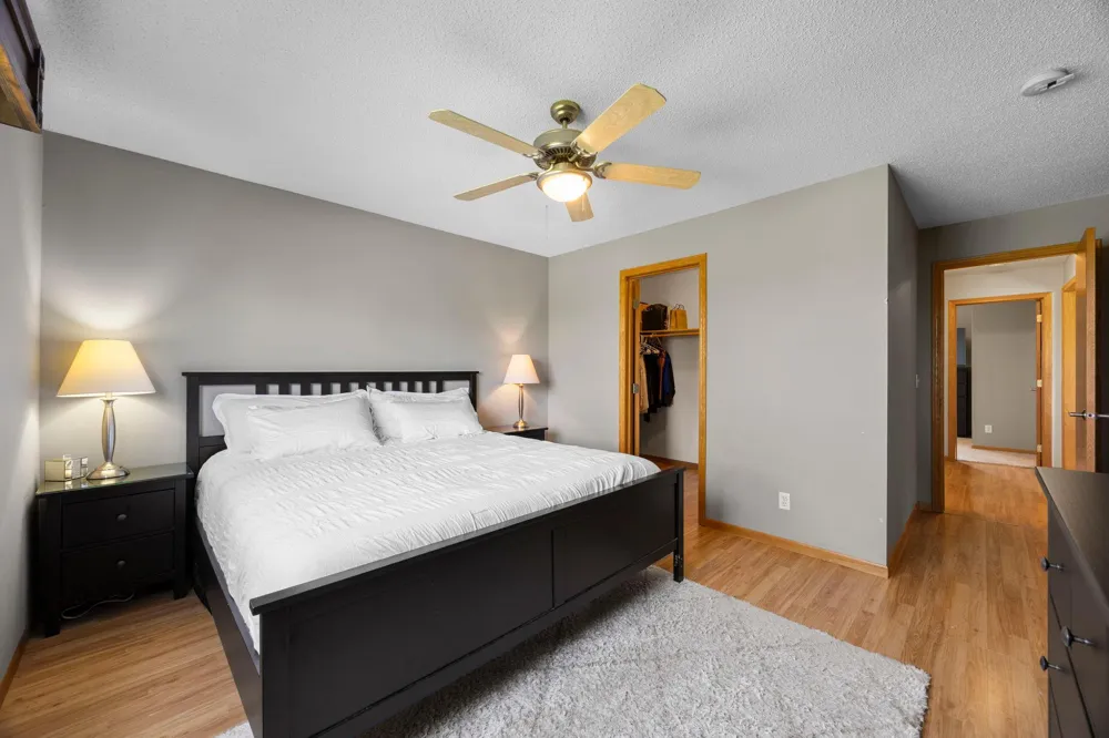 10390 64th Street NE Albertville, MN 55301