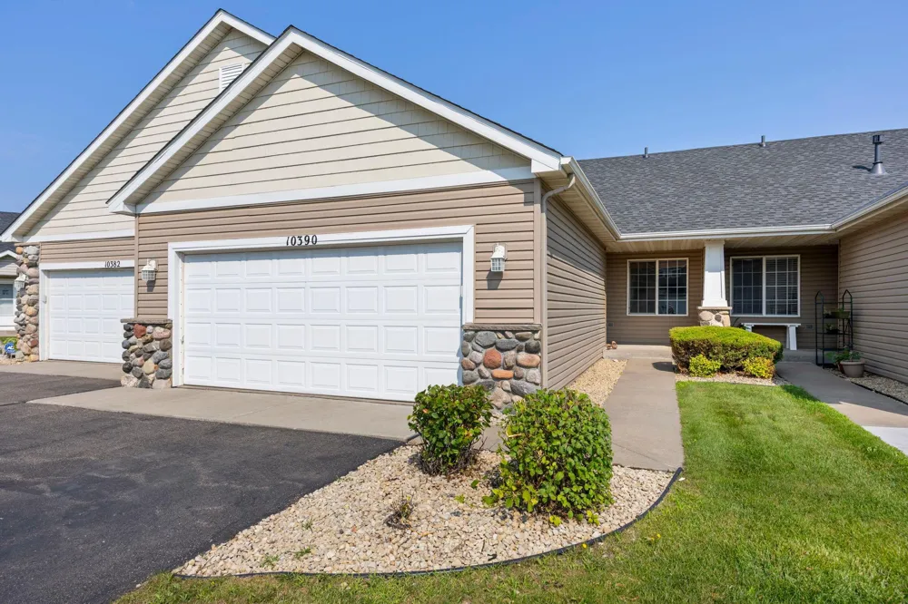 10390 64th Street NE Albertville, MN 55301