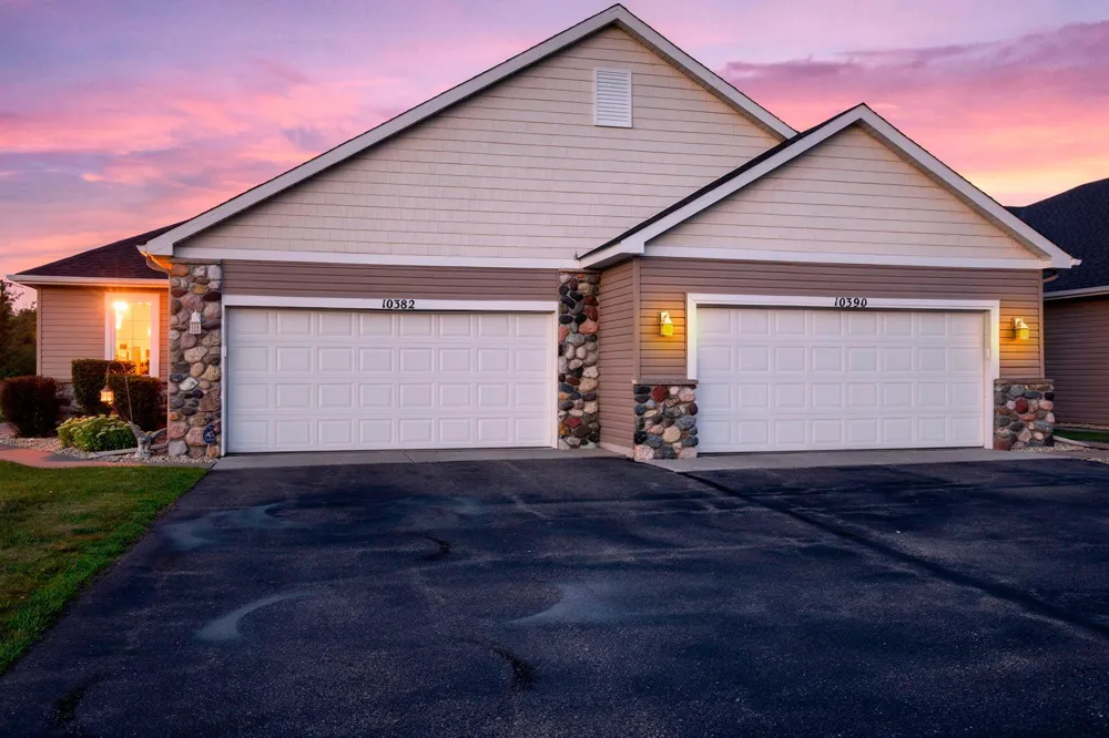 10390 64th Street NE Albertville, MN 55301