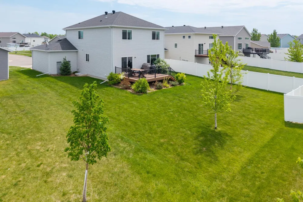 833 Albert Drive W West Fargo, ND 58078