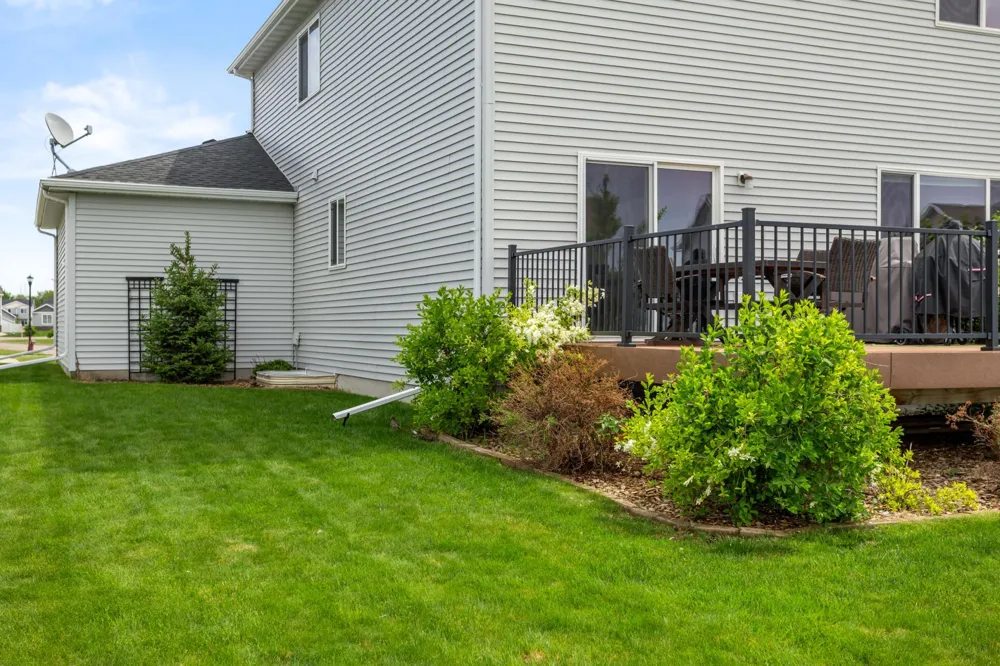 833 Albert Drive W West Fargo, ND 58078