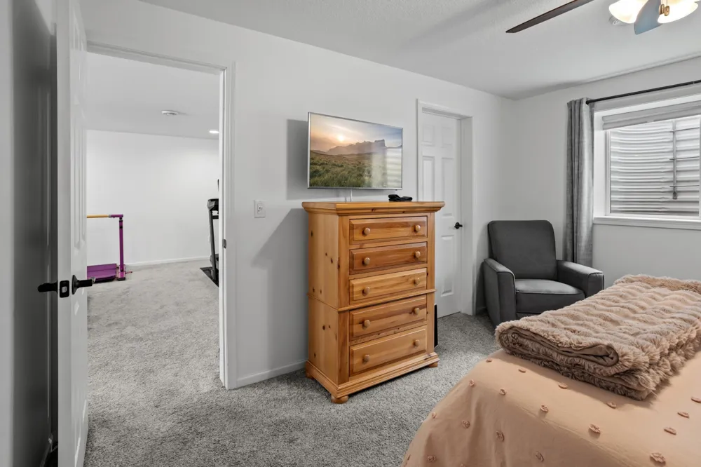 833 Albert Drive W West Fargo, ND 58078