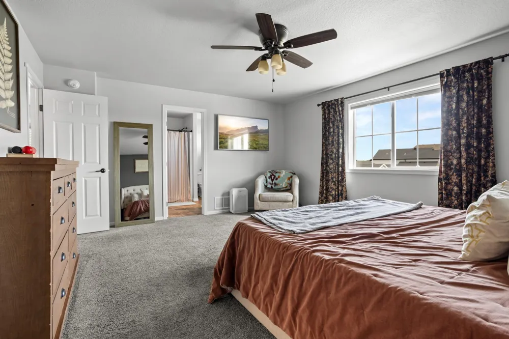 833 Albert Drive W West Fargo, ND 58078