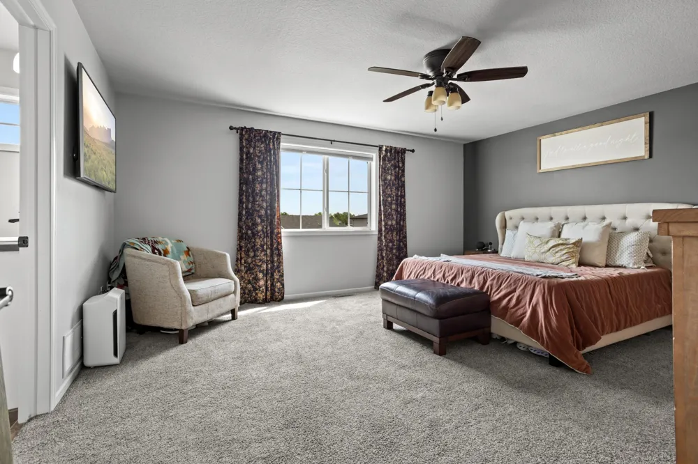 833 Albert Drive W West Fargo, ND 58078