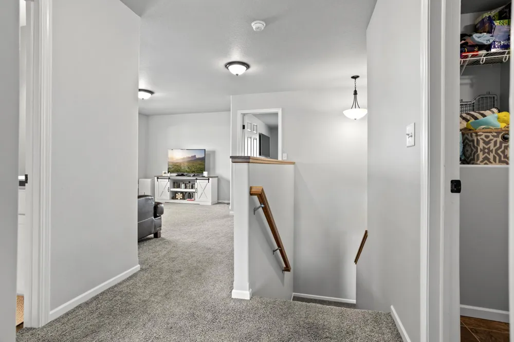 833 Albert Drive W West Fargo, ND 58078