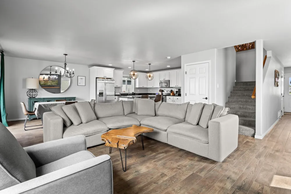 833 Albert Drive W West Fargo, ND 58078