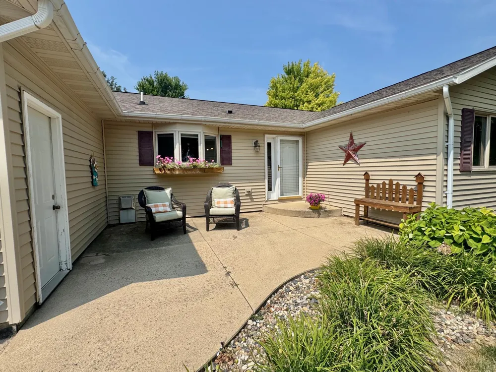 702 S Saratoga Street Marshall, MN 56258
