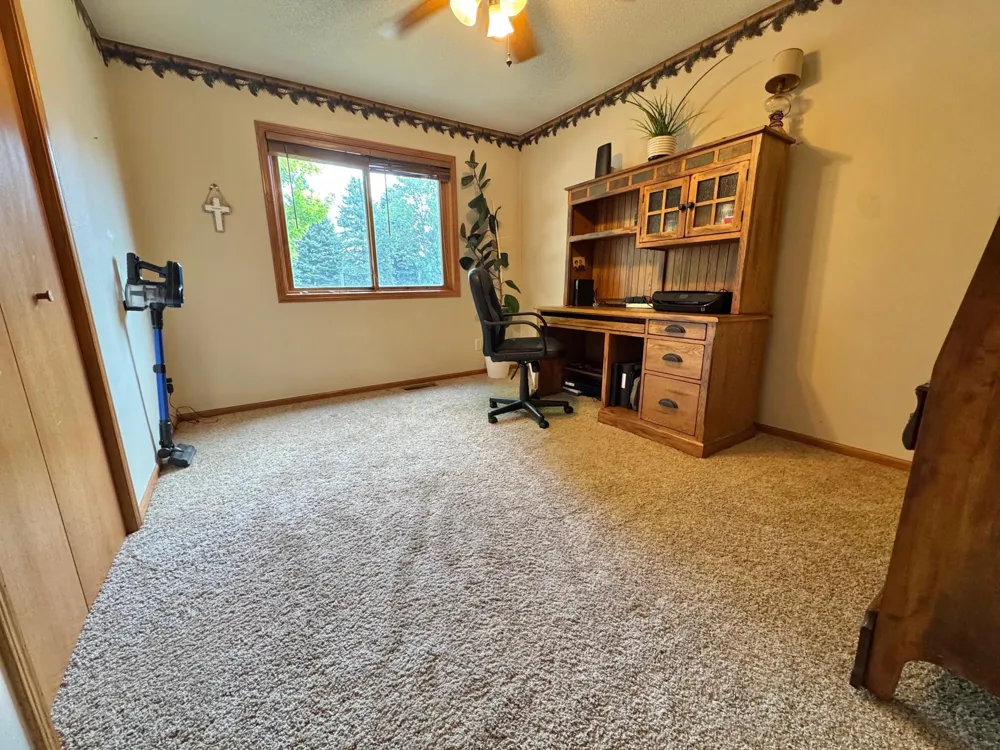 702 S Saratoga Street Marshall, MN 56258