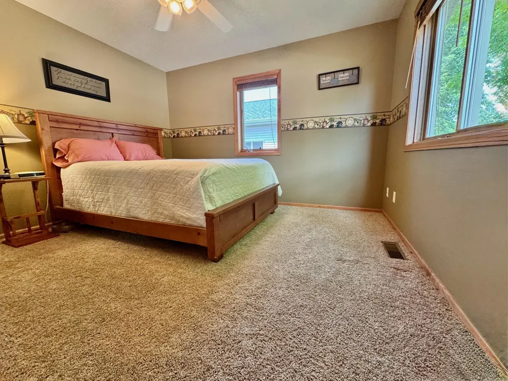 702 S Saratoga Street Marshall, MN 56258