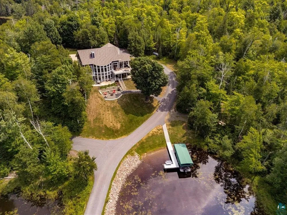 6906 W Van Road Duluth, MN 55803