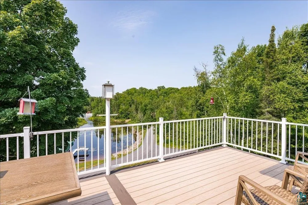 6906 W Van Road Duluth, MN 55803