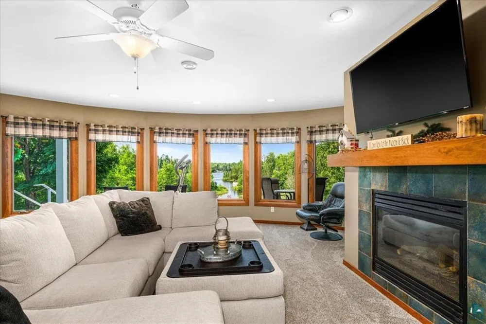 6906 W Van Road Duluth, MN 55803