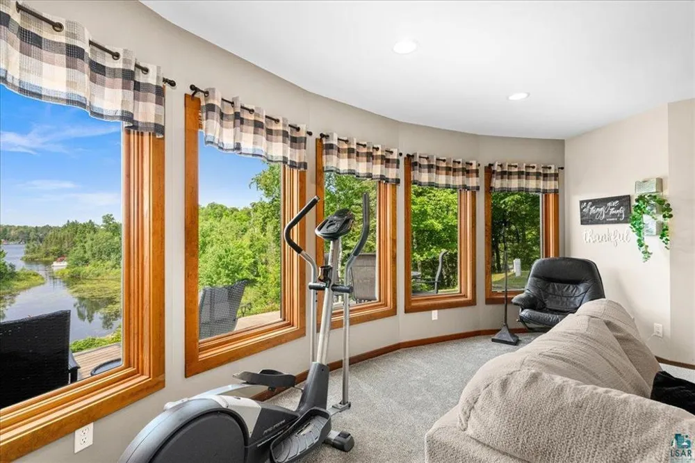 6906 W Van Road Duluth, MN 55803