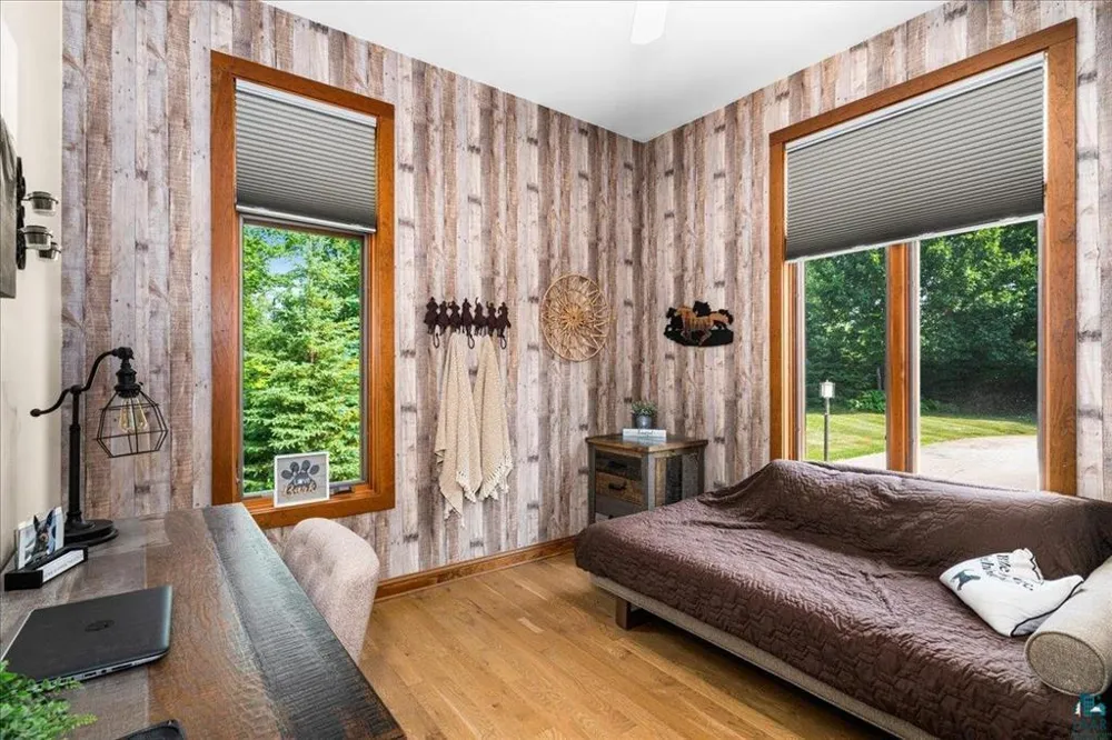 6906 W Van Road Duluth, MN 55803