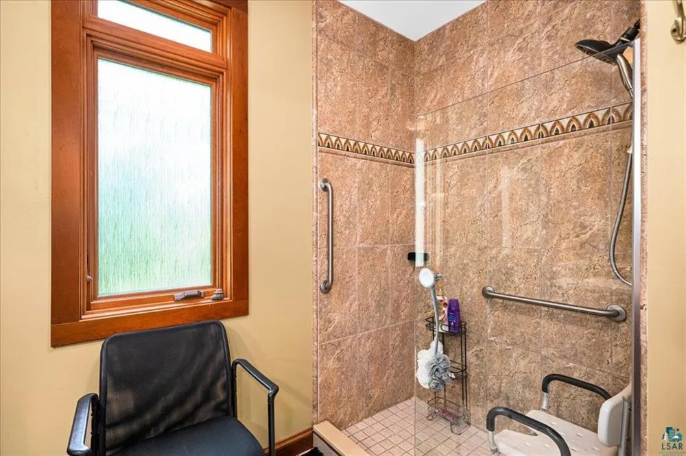 6906 W Van Road Duluth, MN 55803
