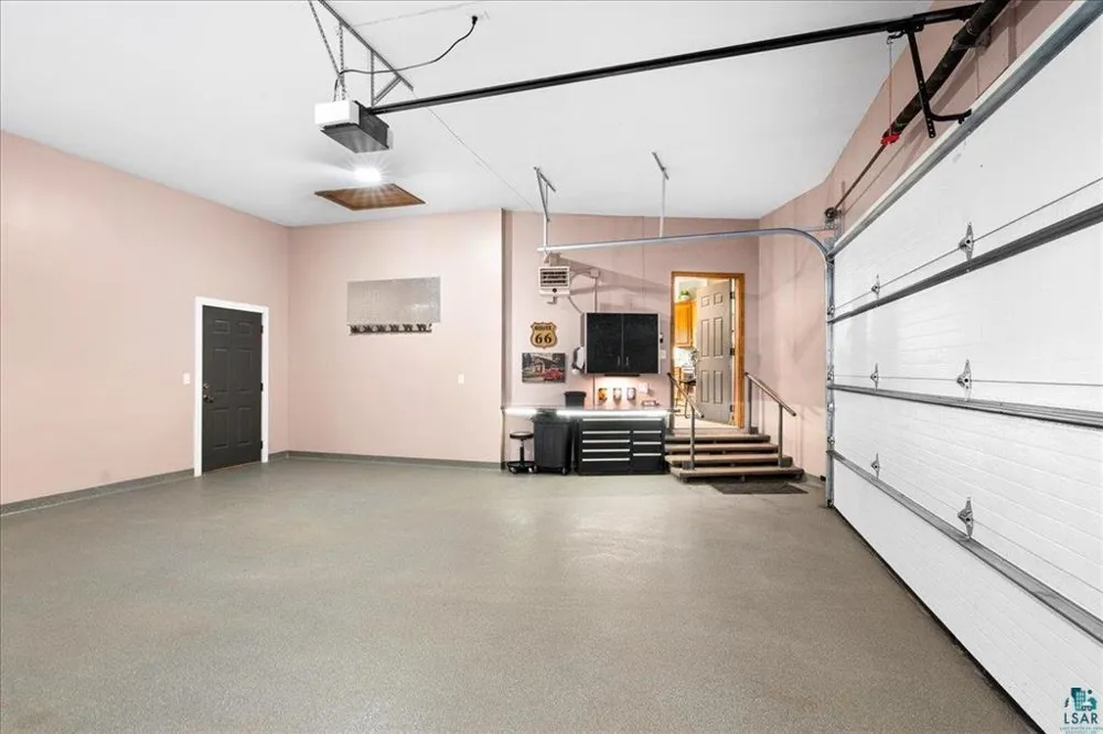 6906 W Van Road Duluth, MN 55803