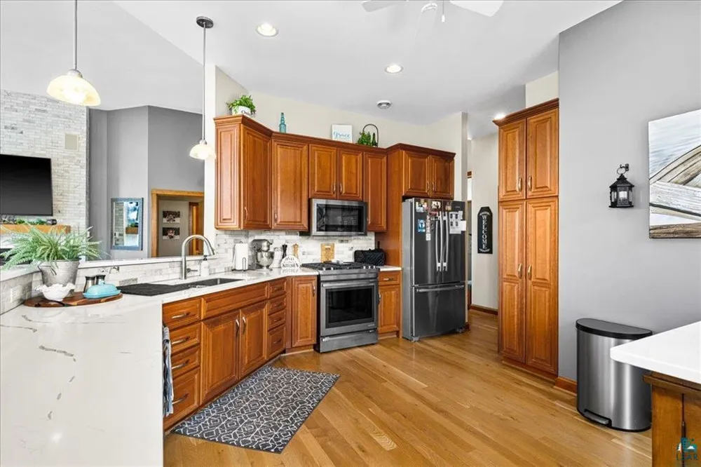 6906 W Van Road Duluth, MN 55803