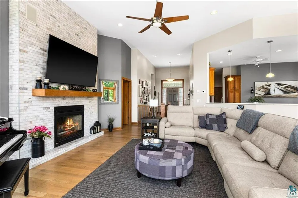 6906 W Van Road Duluth, MN 55803