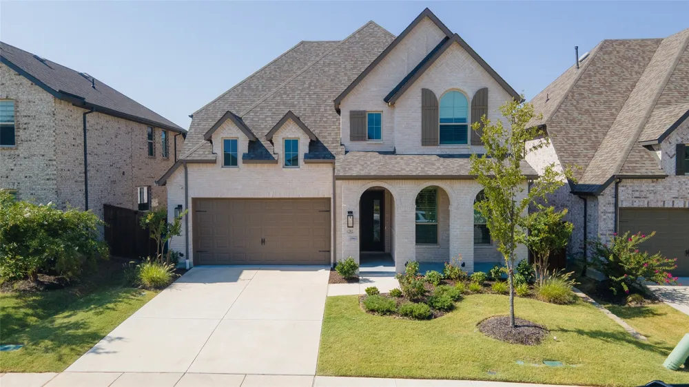 2012 Braided Mane Avenue Aubrey, TX 76227