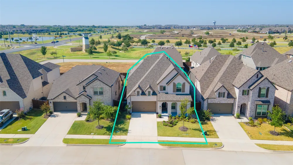 2012 Braided Mane Avenue Aubrey, TX 76227