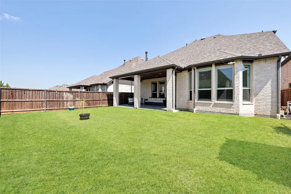 2012 Braided Mane Avenue Aubrey, TX 76227