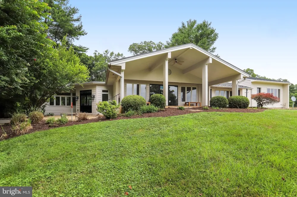 14046 KARCICH OAKS CT Leesburg, VA 20176