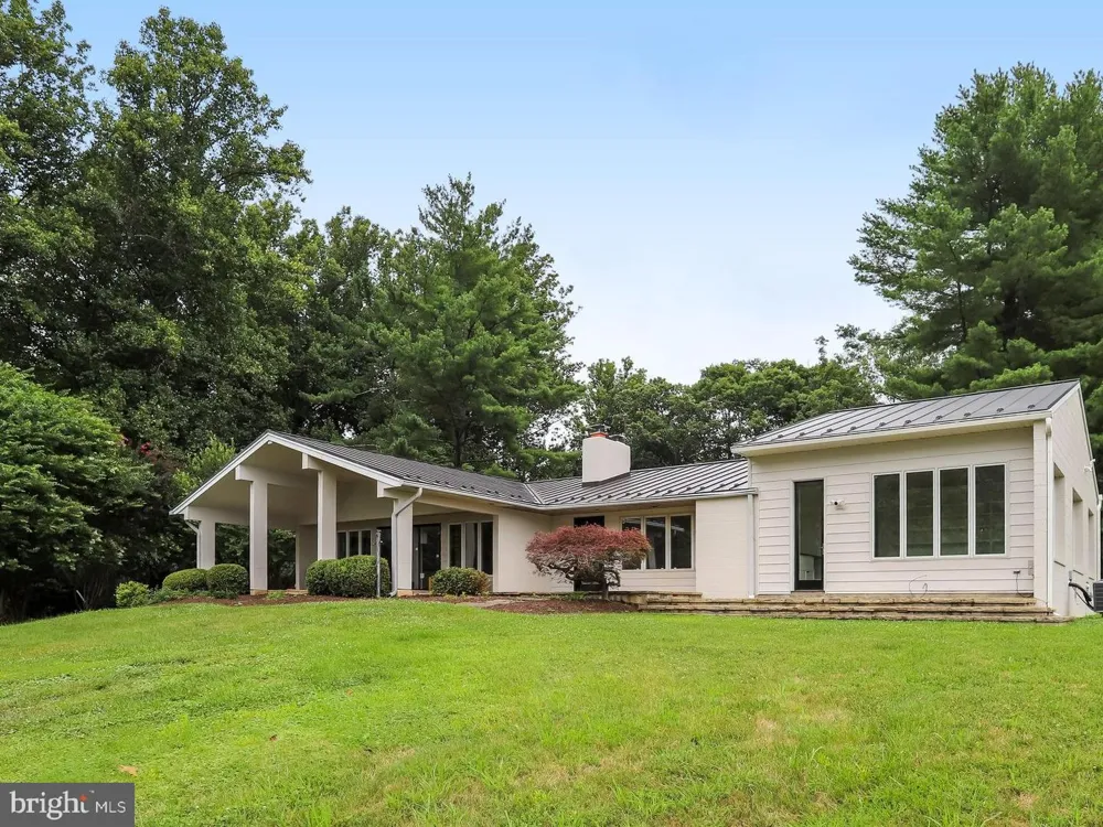 14046 KARCICH OAKS CT Leesburg, VA 20176