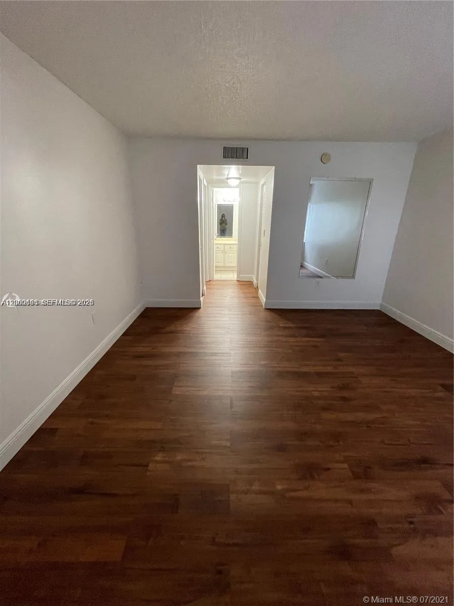 721 Pine Island Rd #104 Plantation, FL 33324