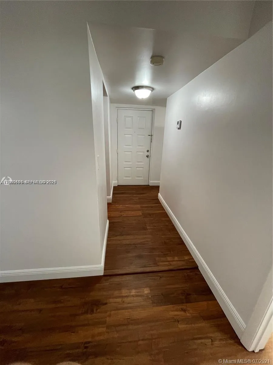 721 Pine Island Rd #104 Plantation, FL 33324
