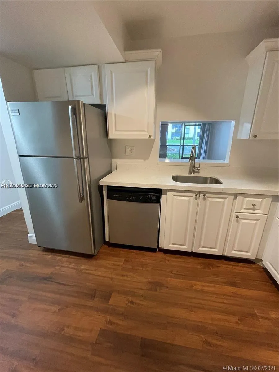 721 Pine Island Rd #104 Plantation, FL 33324