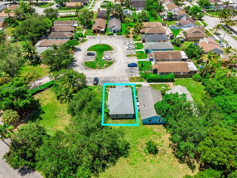 12231 SW 202nd St Miami, FL 33177