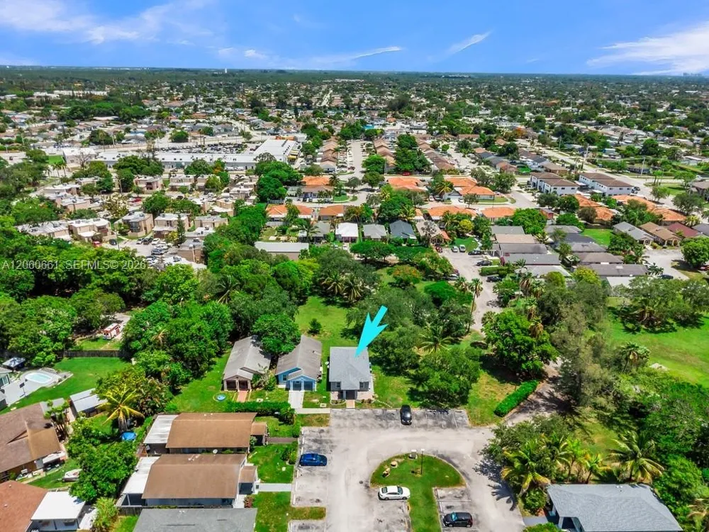 12231 SW 202nd St Miami, FL 33177