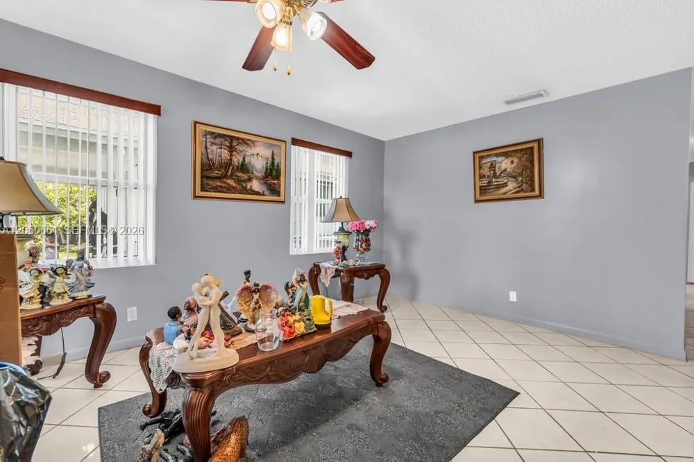 12231 SW 202nd St Miami, FL 33177