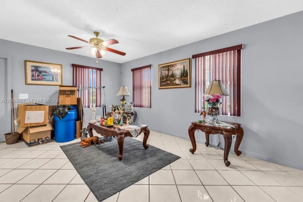 12231 SW 202nd St Miami, FL 33177